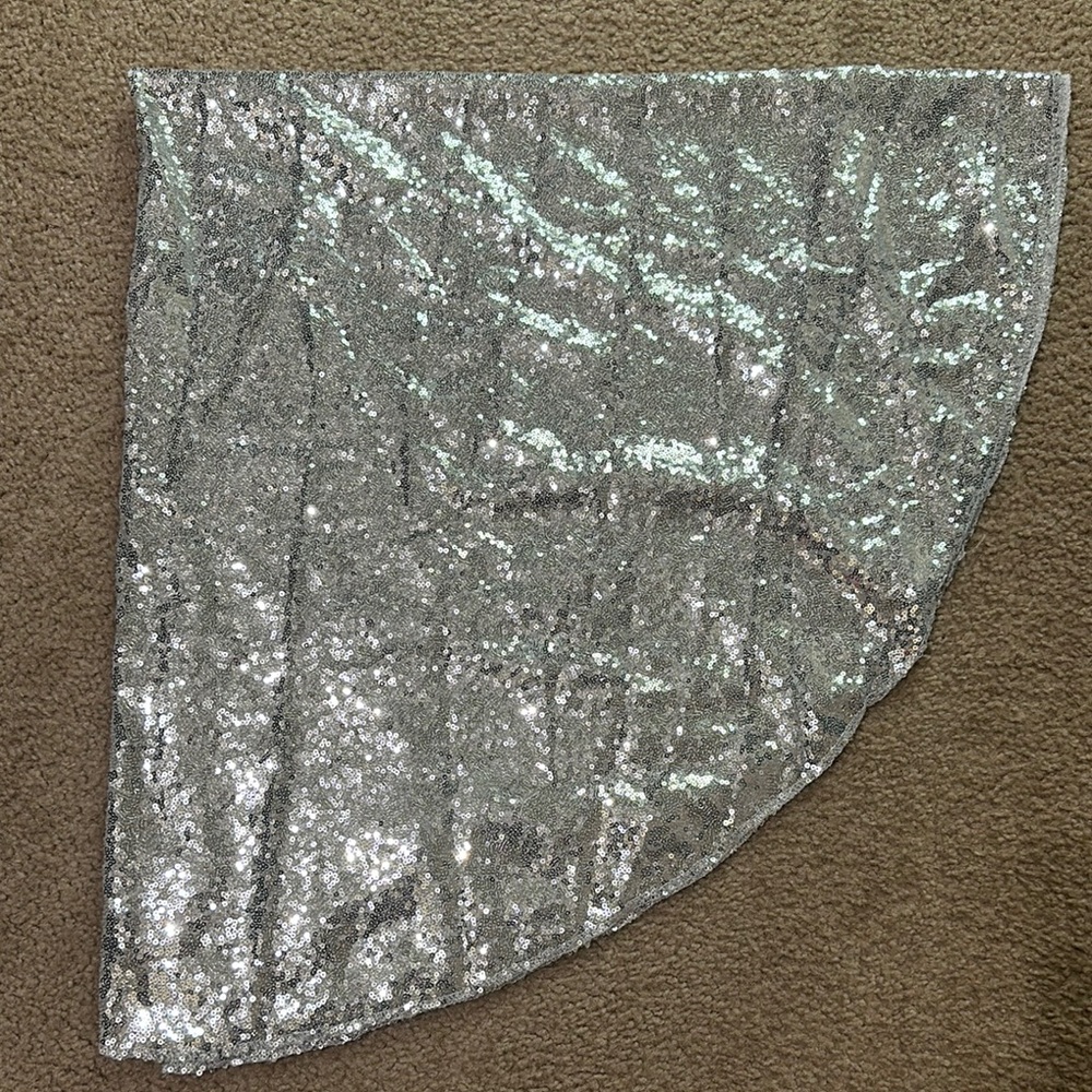 Silver Sequin Round Tablecloth